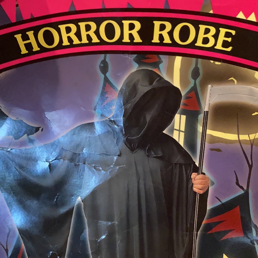 ☠️🎃HORROR ROBE☠️🎃 - Picture 3 of 11